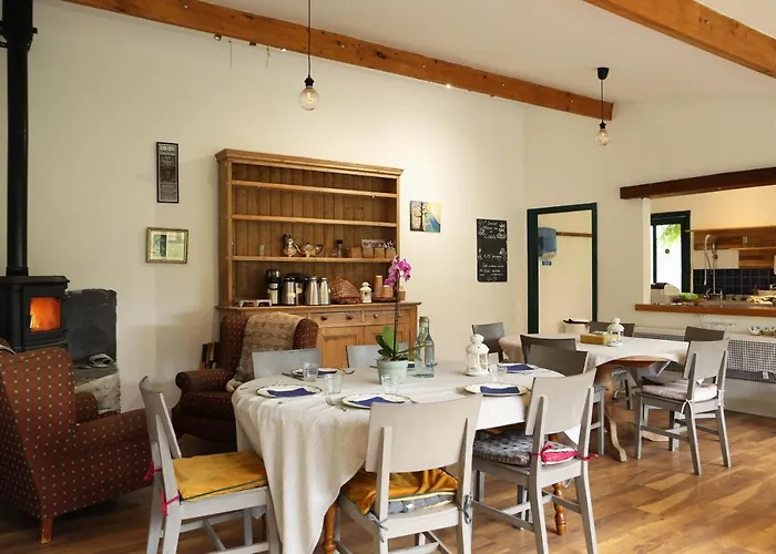 בית כפרי Listoke House *