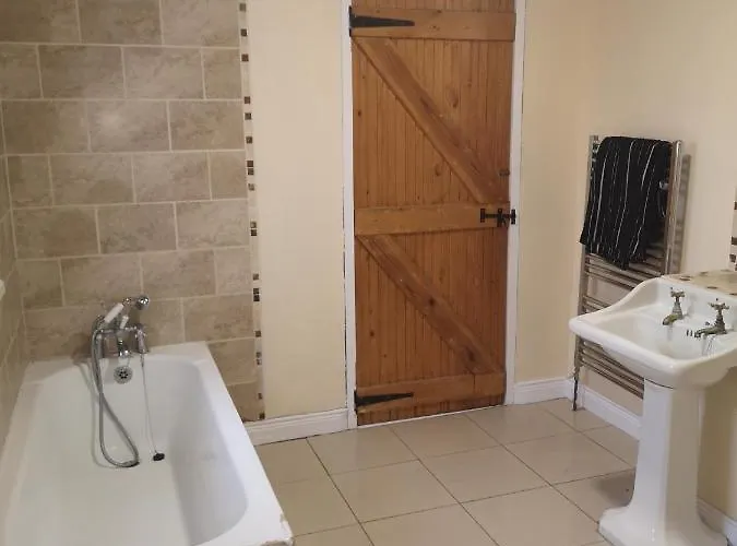 컨트리하우스 Listoke House *